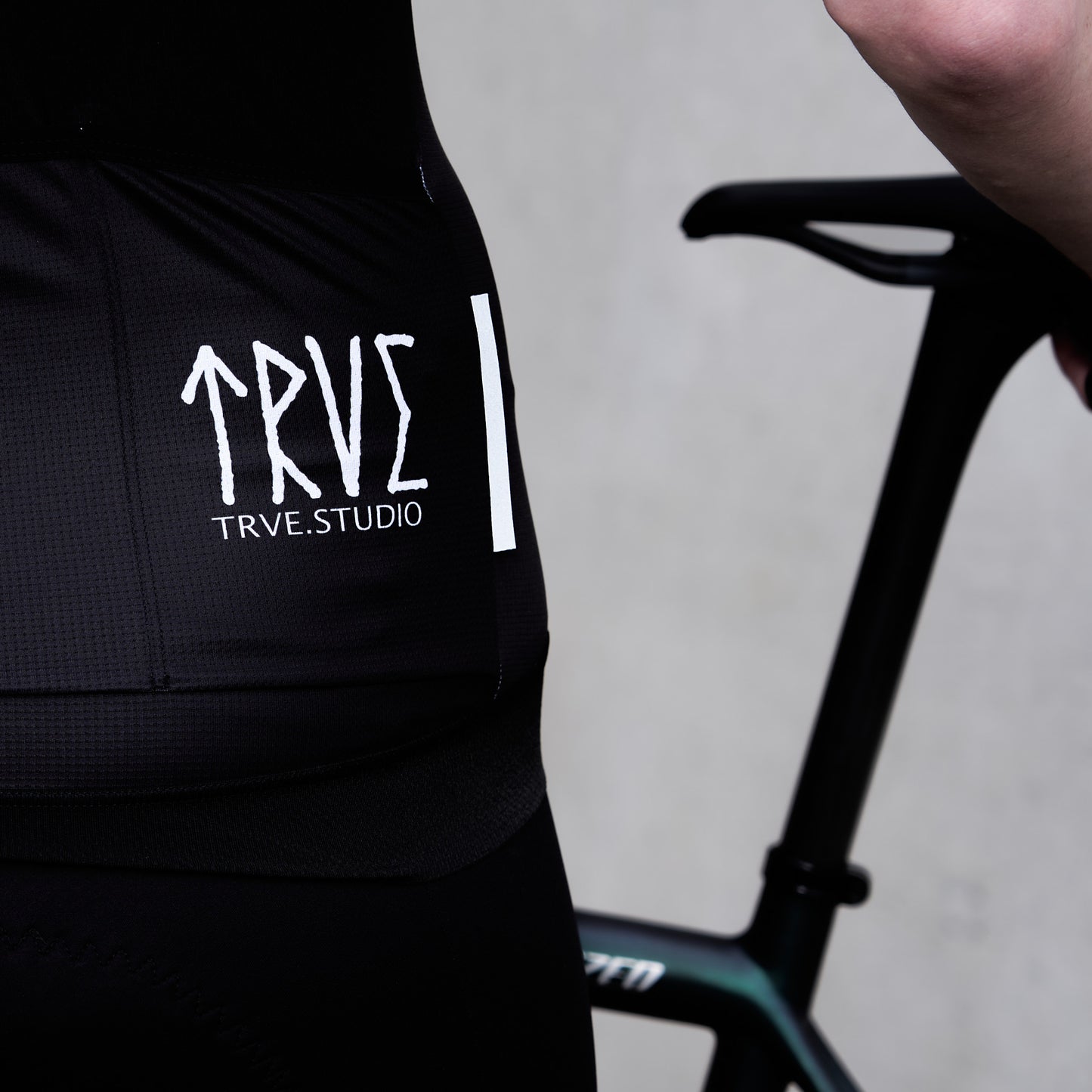 Nordic KOM Radtrikot von TRVE.STUDIO